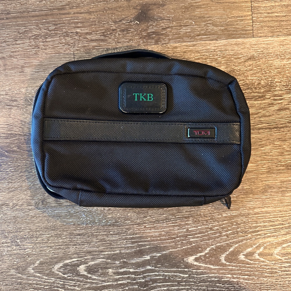 Tumi Alpha 3 Split Traveler Kit
